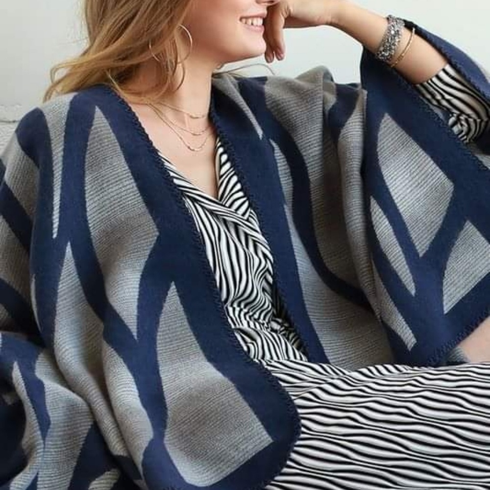 CHLOE SOFT WOVEN WRAP